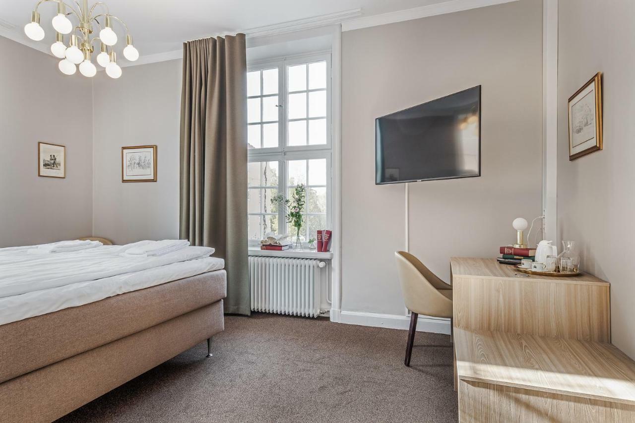 Livgrenadjaermaessen Hotell-Fest-Konferens Linköping Zewnętrze zdjęcie