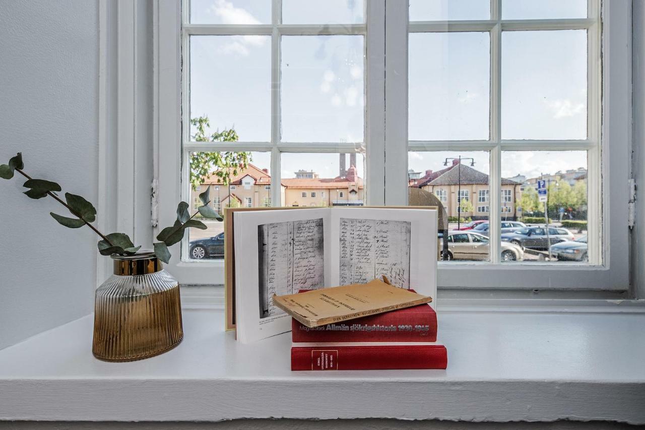 Livgrenadjaermaessen Hotell-Fest-Konferens Linköping Zewnętrze zdjęcie