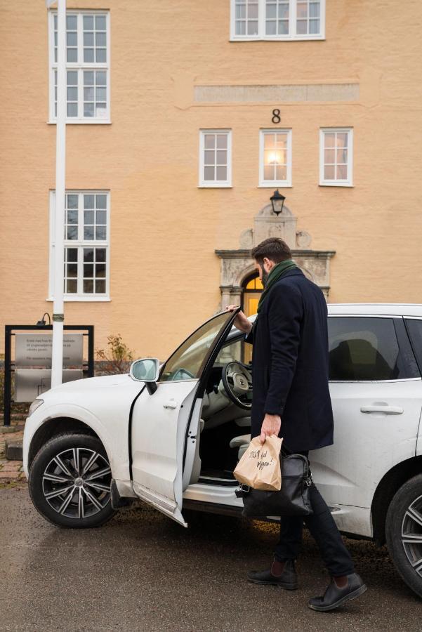 Livgrenadjaermaessen Hotell-Fest-Konferens Linköping Zewnętrze zdjęcie